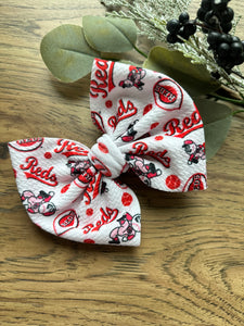 Reds {Bow}